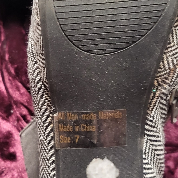 Booties - Picture 3 of 3